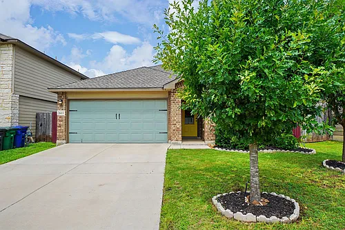 2611 Willow Pond Photo 1