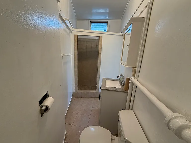 1581 Miller St #C — Photo 4