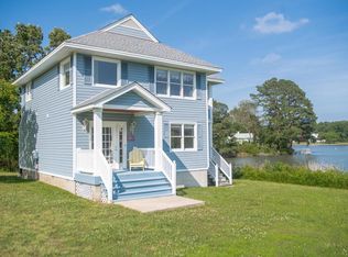 51 Harbour Dr, Deltaville, VA 23043