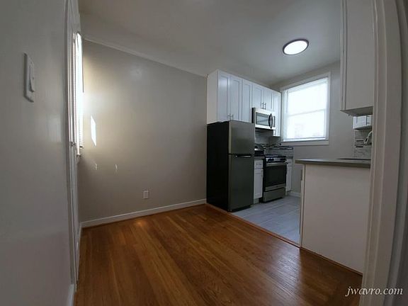 5th image of 36 Cervantes Blvd APT 8