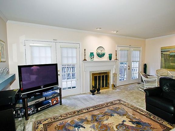 5th image of 11015 Cedarwood Dr