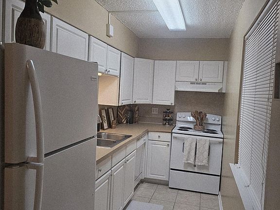 3rd image of 209 W Miracle Strip Pkwy APT D208
