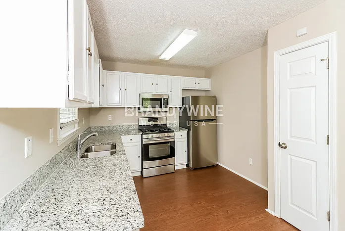 147 Wesley Mill Dr — Photo 9