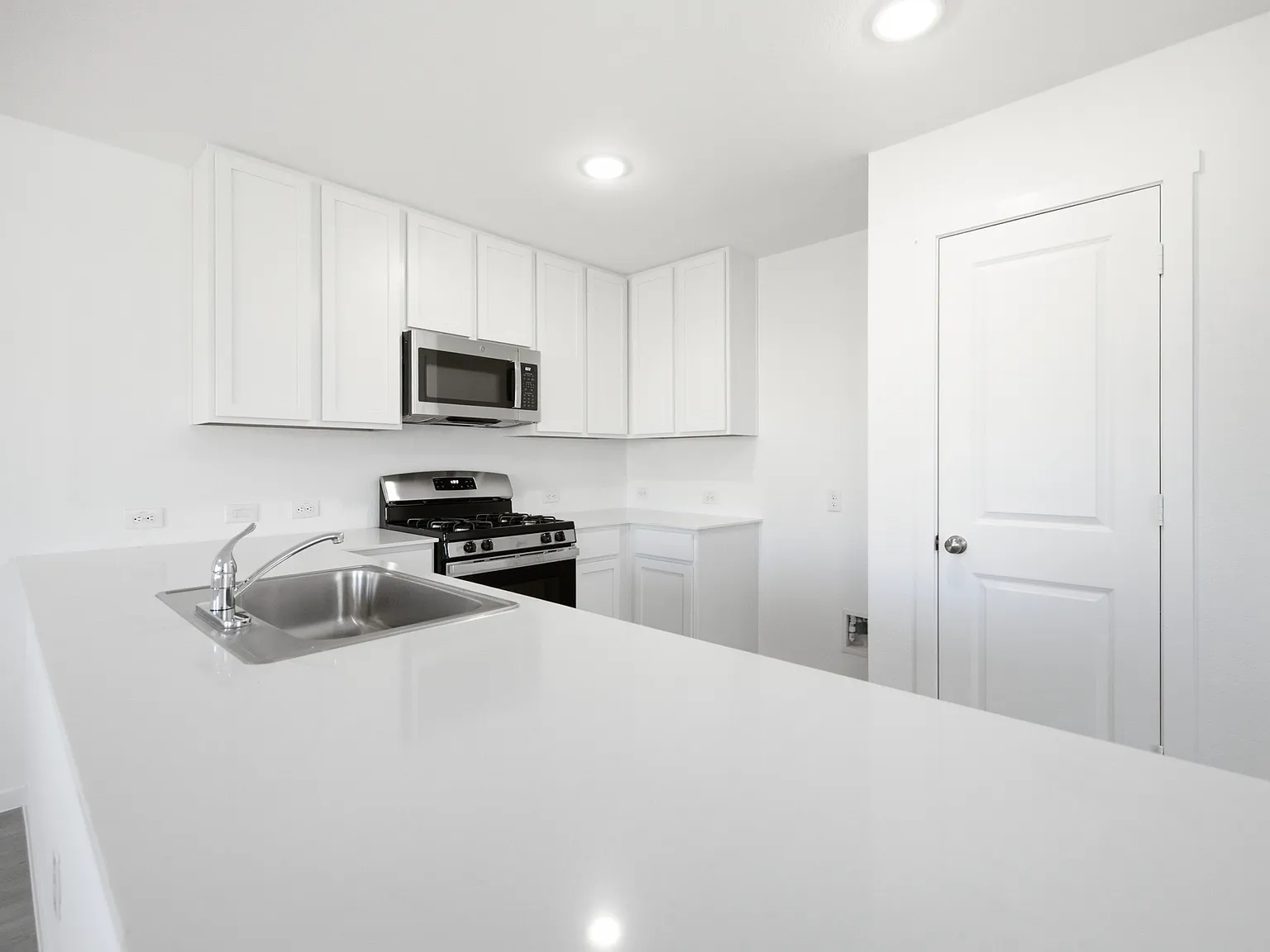 3 bed, 1189 sqft, $1,500 — Photo 4