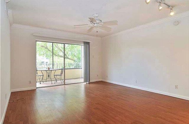 2nd image of 3340 Virginia St