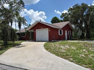 305 14th St SW, Vero Beach, FL 32962