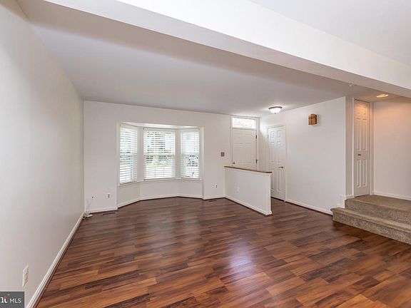 4th image of 760 Reedy Cir