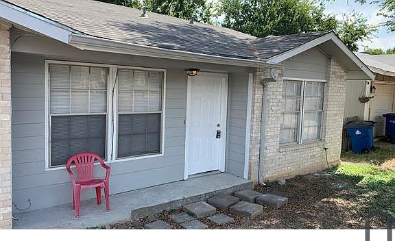2nd image of 7001 Shannon Dr