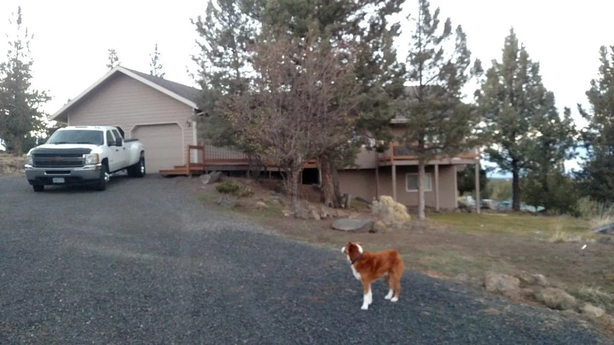 Calgary Drive, Bend — Photo 4