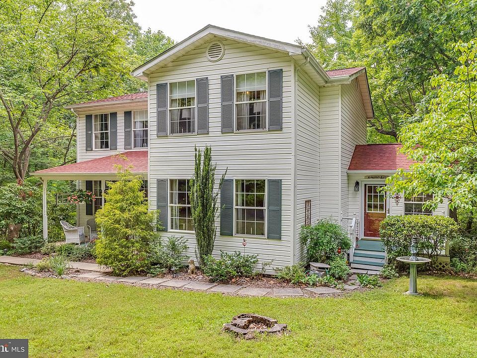 1st image of 388 Ashland Woods Dr