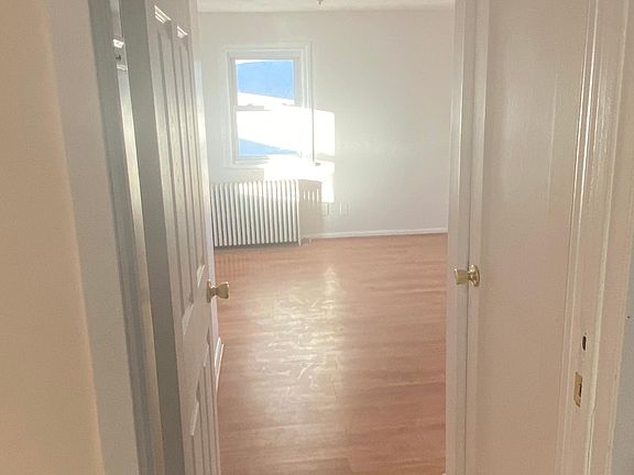 2nd image of 519 Meacham Ave