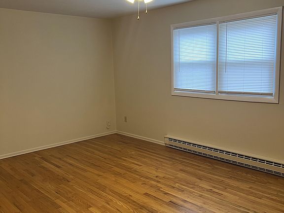 4th image of 73 Newton St #11347244