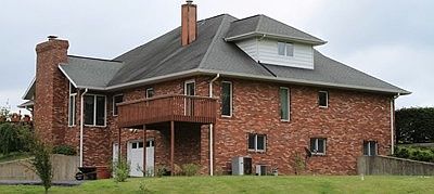 4th image of 427 Irish Rose Ln
