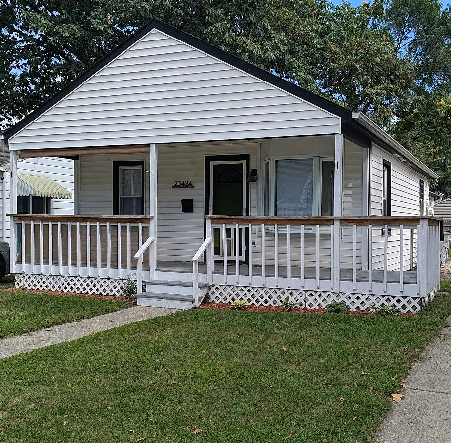2 bed, 769 sqft, $1,200 — Photo 1
