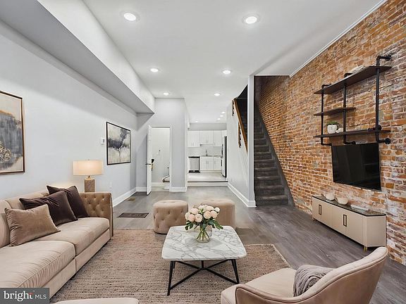 3rd image of 654 N 36th St