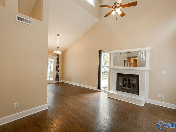 5th image of 14909 Clovercrest Dr SE