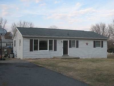 1st image of 60 Pleasant Valley Dr