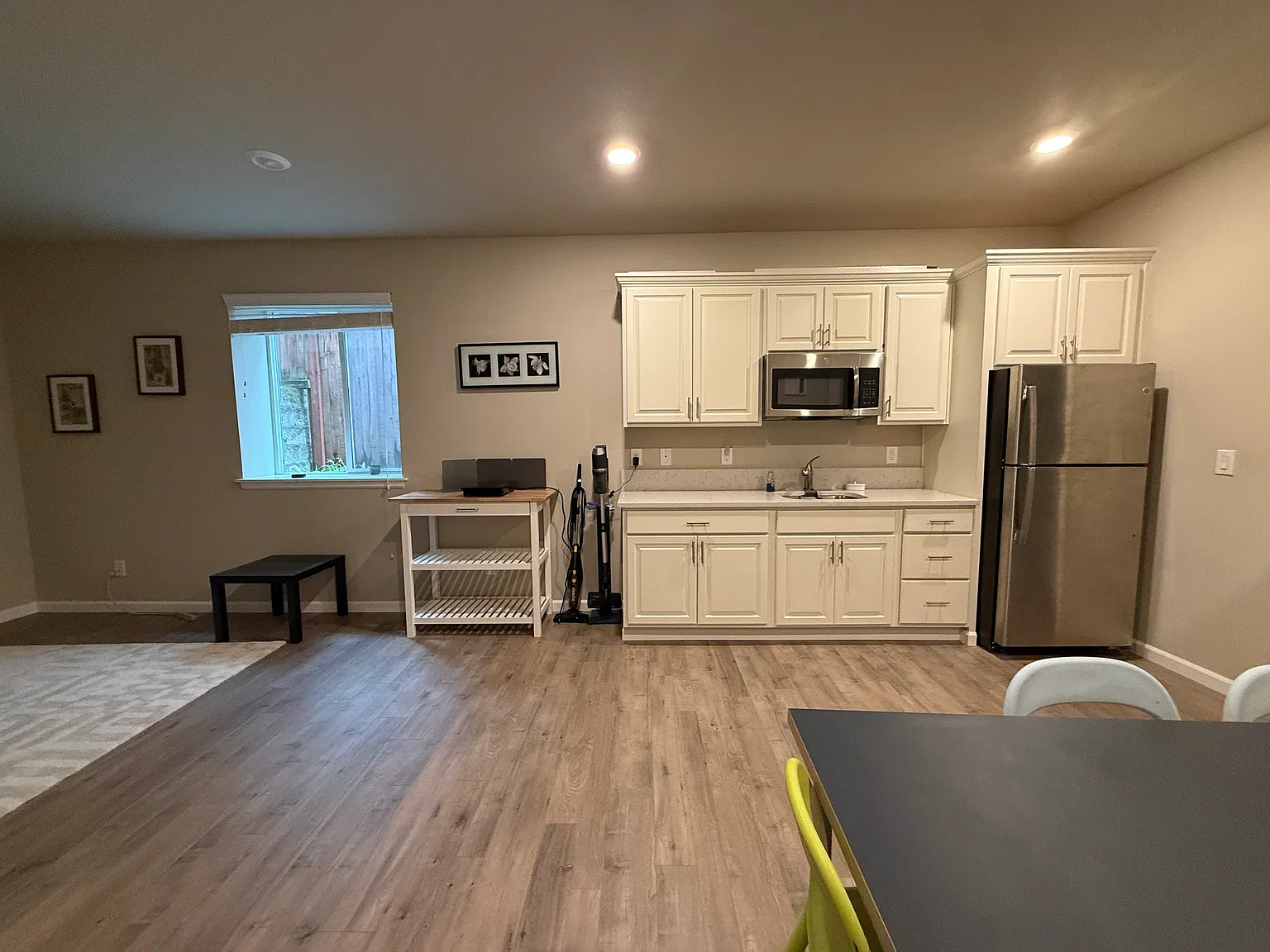 1 bed, 700 sqft, $1,800 — Photo 2