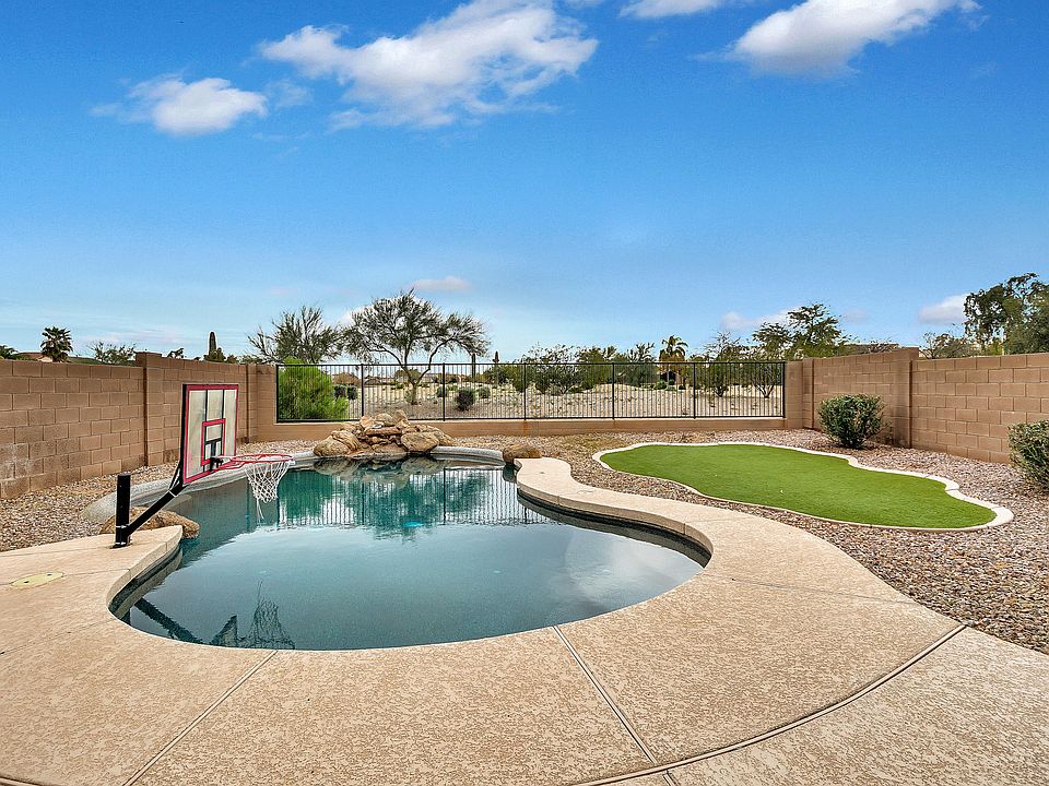 1st image of 669 E Lovegrass Dr