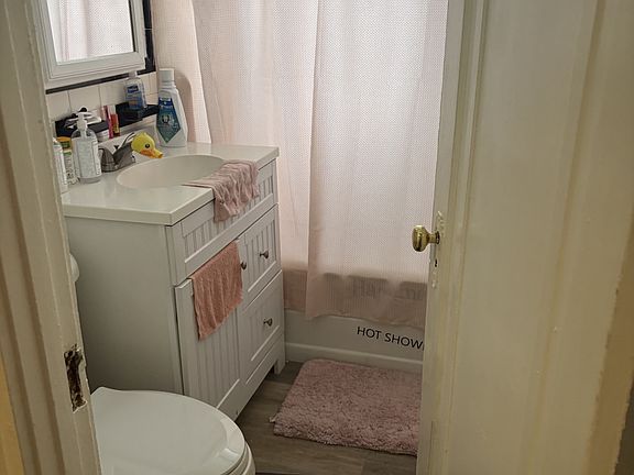 4th image of 67 Crawford St APT 2