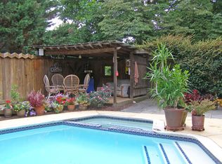 8995 Grape Creek Rd, Walkersville, MD 21793