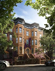 18 Eighth Avenue in Park Slope