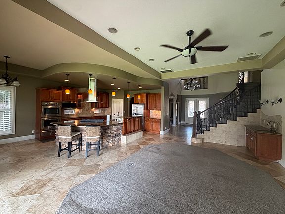 4th image of 2096 Palmetto Lake Dr