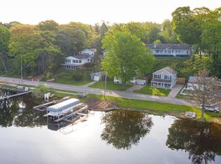 1615 S Lake St, Whitehall, MI 49461