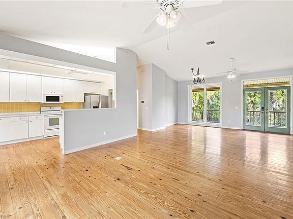 5th image of 875 20th ST NE