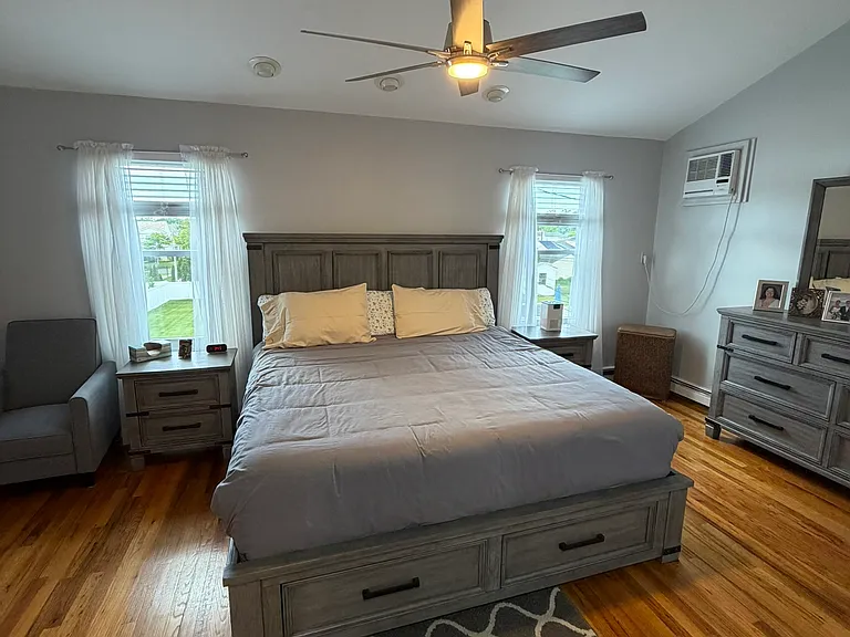 2503 Cedar St — Photo 16