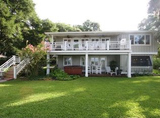 1208 Manucy Rd, Fernandina Beach, FL 32034