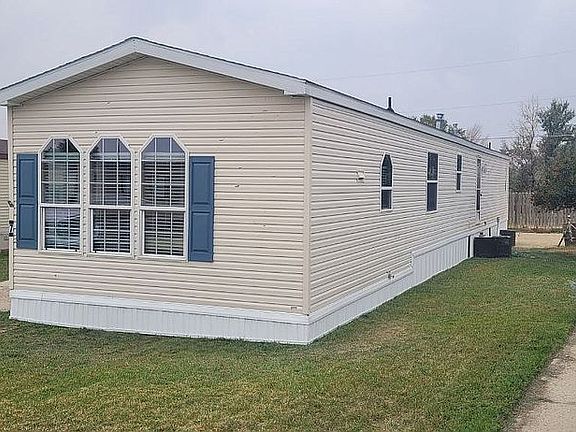 2nd image of 1556 9th St Lot 9