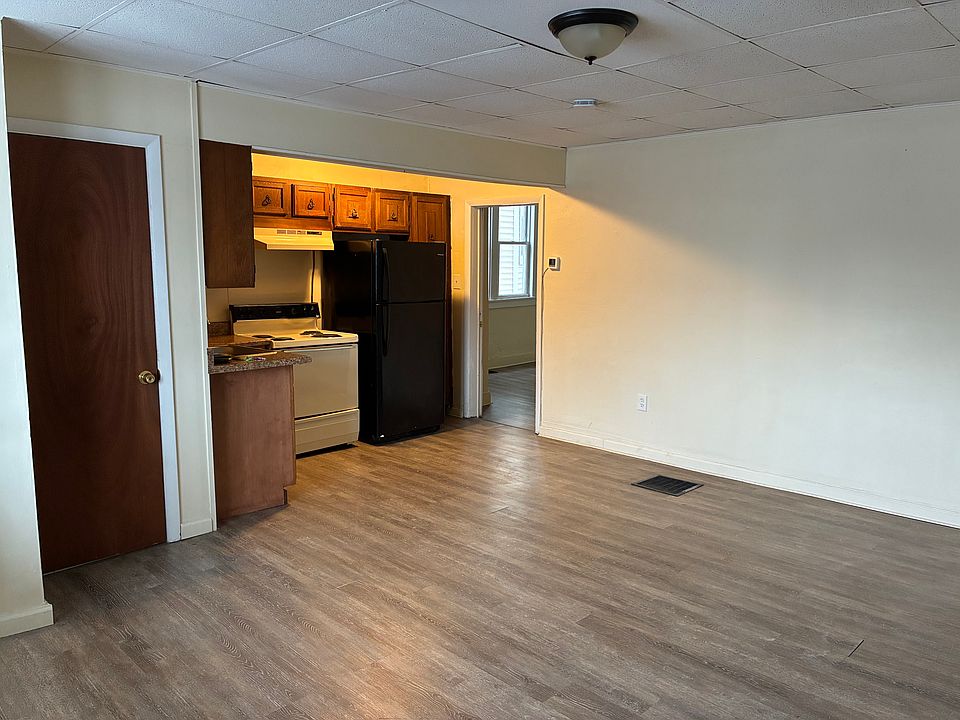 1st image of 148 Barney St #1A