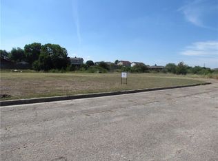 3301 Yorktown Dr, Forest Hill, TX 76140