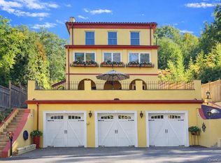 126 Cove Road, Oyster Bay Cove, NY 11771