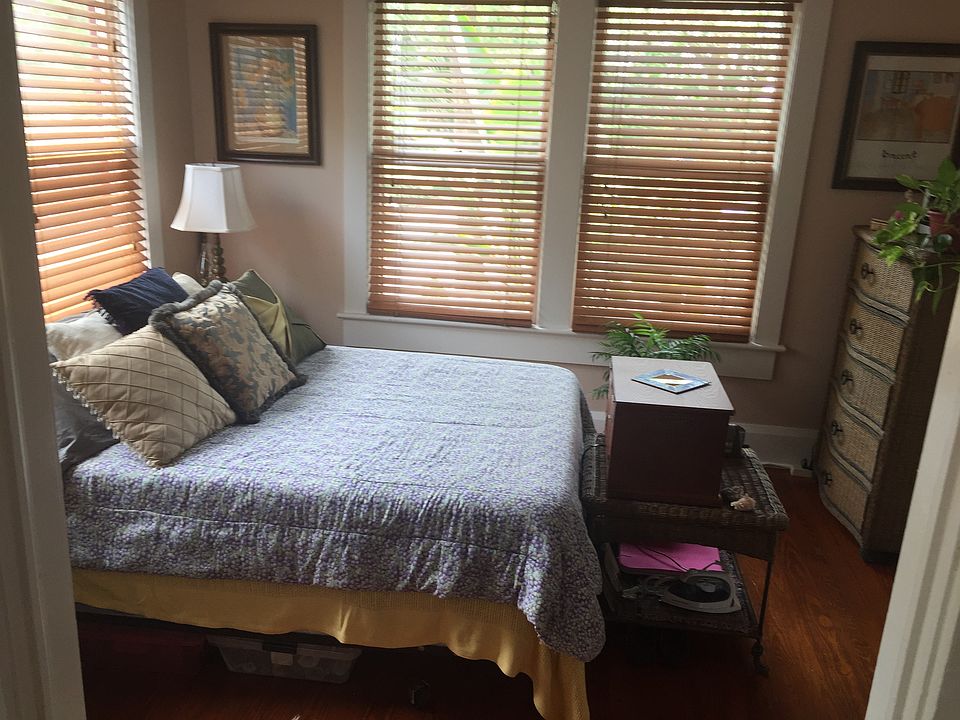 1st image of 325 Ohio Pl APT 8