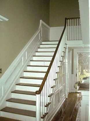 4th image of 336 W Main St