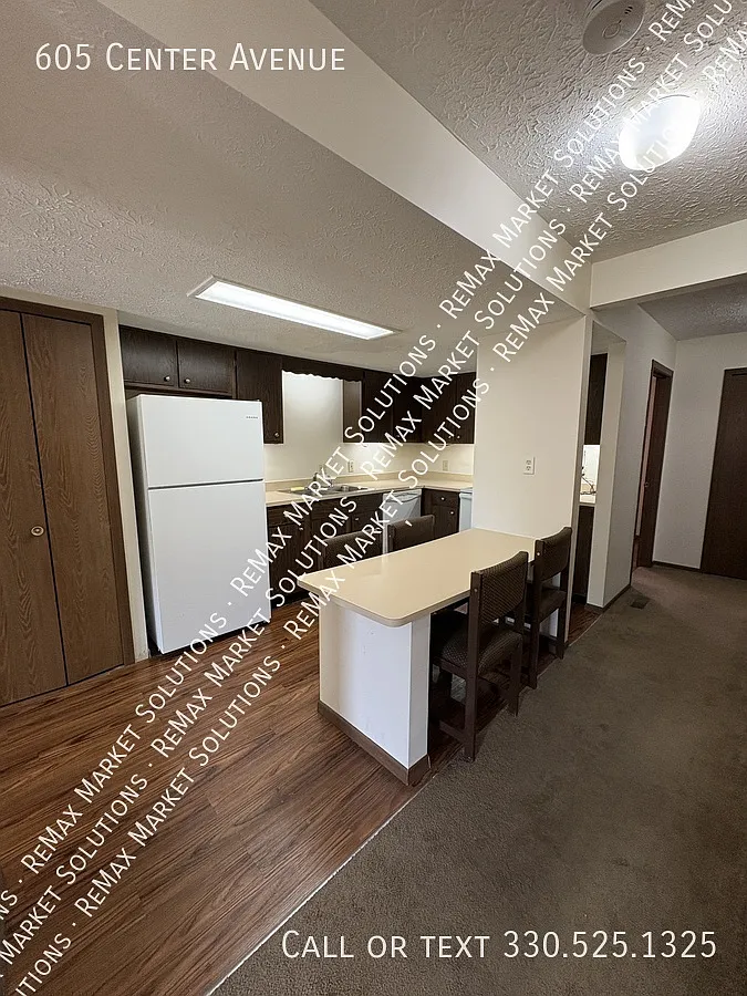 Townhouse for Rent in Cuyahoga Falls! — Photo 4