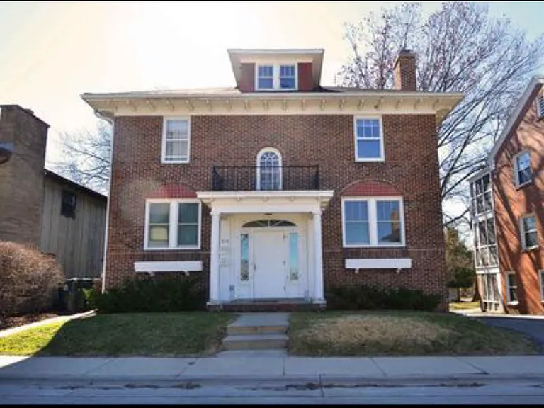 815 Prospect Pl #1 — Photo 1