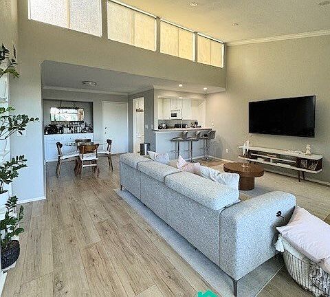 3rd image of 5325 Newcastle Ave Unit 310