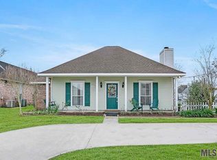 18581 Perkins Oak Rd, Prairieville, LA 70769