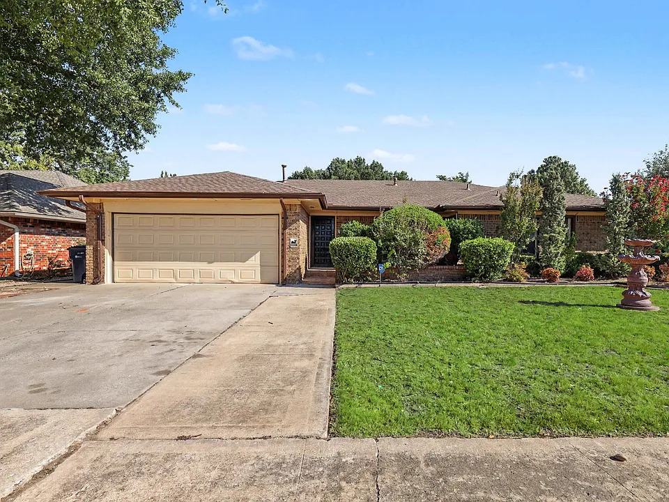 37 SW 100th St