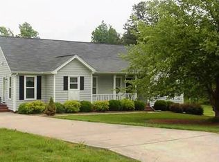 1570 Pine Creek Rd, Gastonia, NC 28056