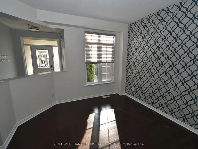 413 Blackleaf Dr — Photo 2