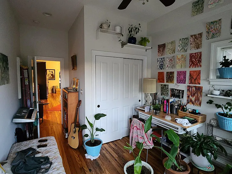 221 E 25th St #1 — Photo 9