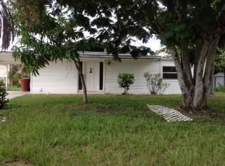 1621 North Dr, Fort Myers, FL 33907