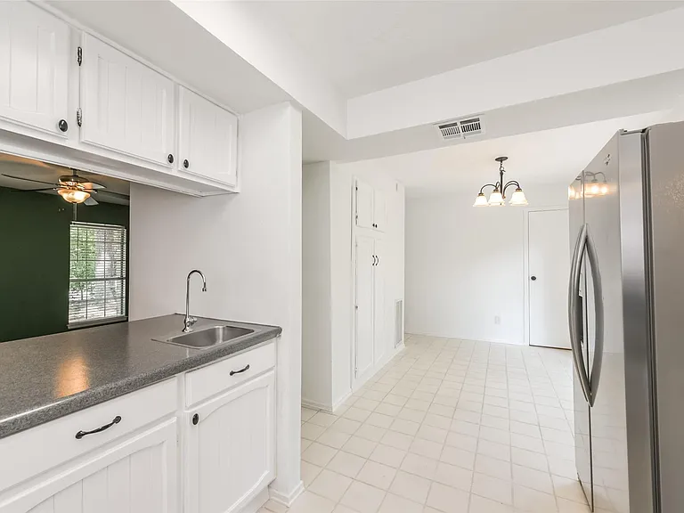 2203 Riverford Dr — Photo 20