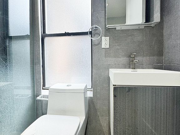 5th image of 244 E 117th St APT 2F