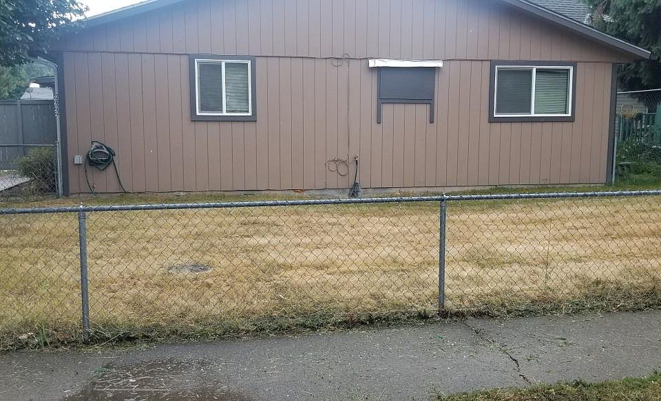 1st image of 2622 E 5th Ave #2622