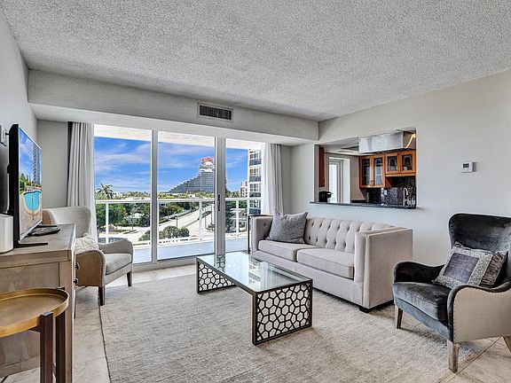 2nd image of 2715 N OCEAN Boulevard #6C